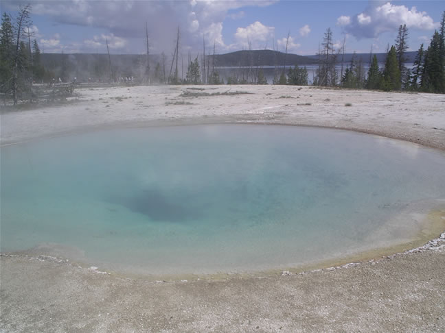 images/F- West Thumb Geyser Basin (3).jpg